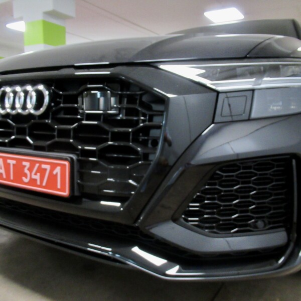 Audi RSQ8 из Германии (38638)
