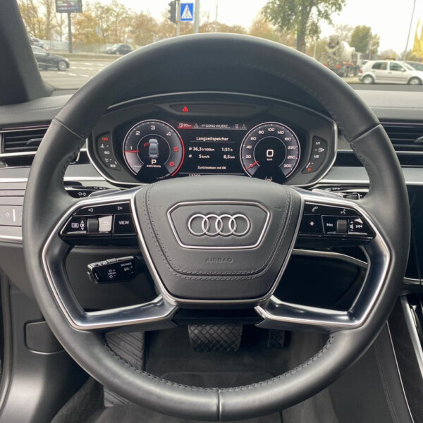 Audi A8  из Германии (56956)