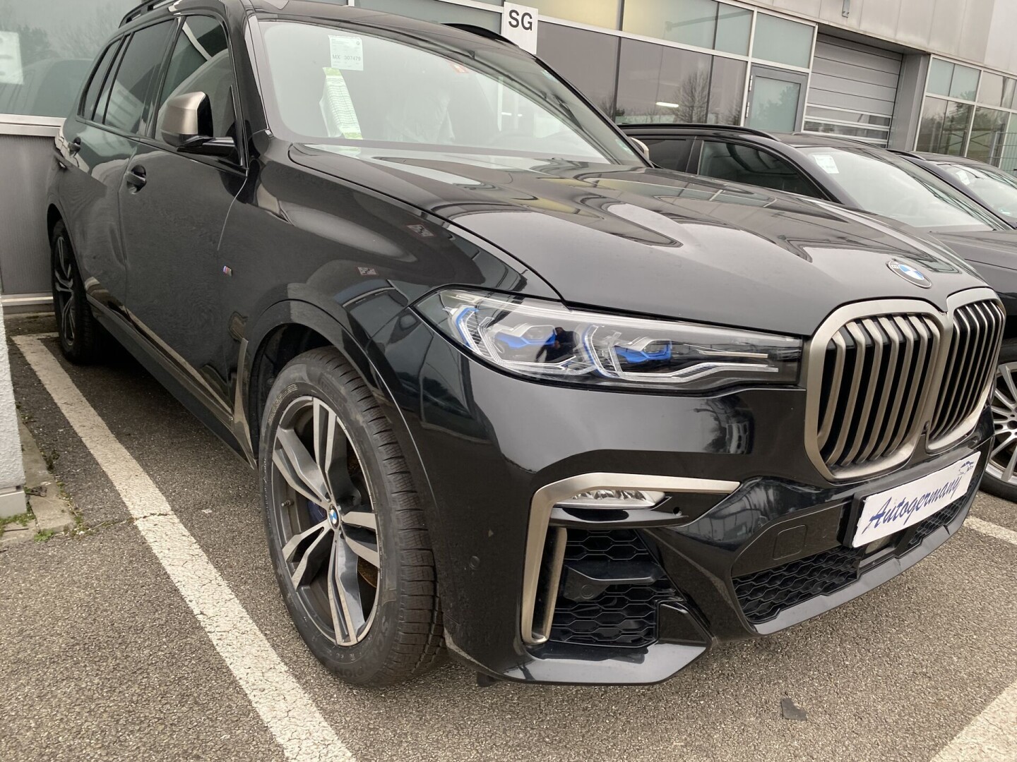 BMW X7 M50d 400PS LASER SKY-Lounge 7мест З Німеччини (37773)
