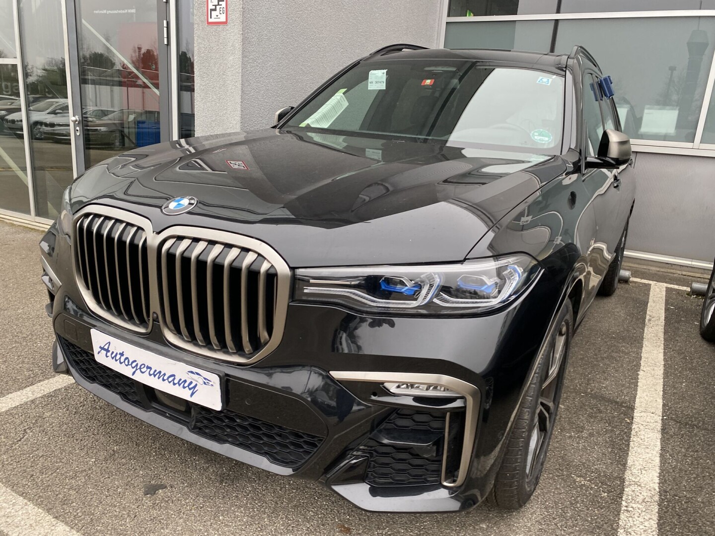 BMW X7 M50d 400PS LASER SKY-Lounge 7мест З Німеччини (37766)