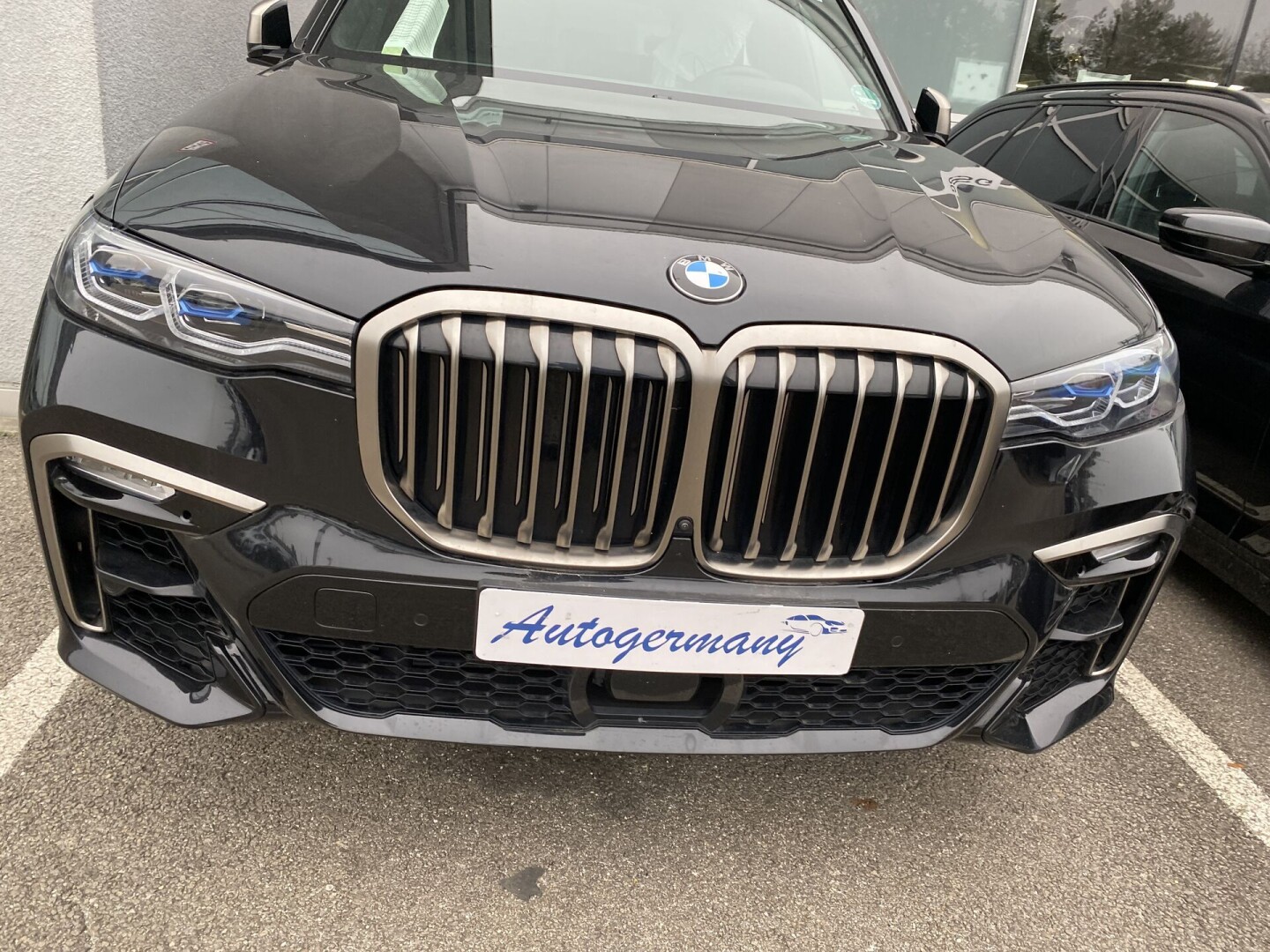BMW X7 M50d 400PS LASER SKY-Lounge 7мест З Німеччини (37771)