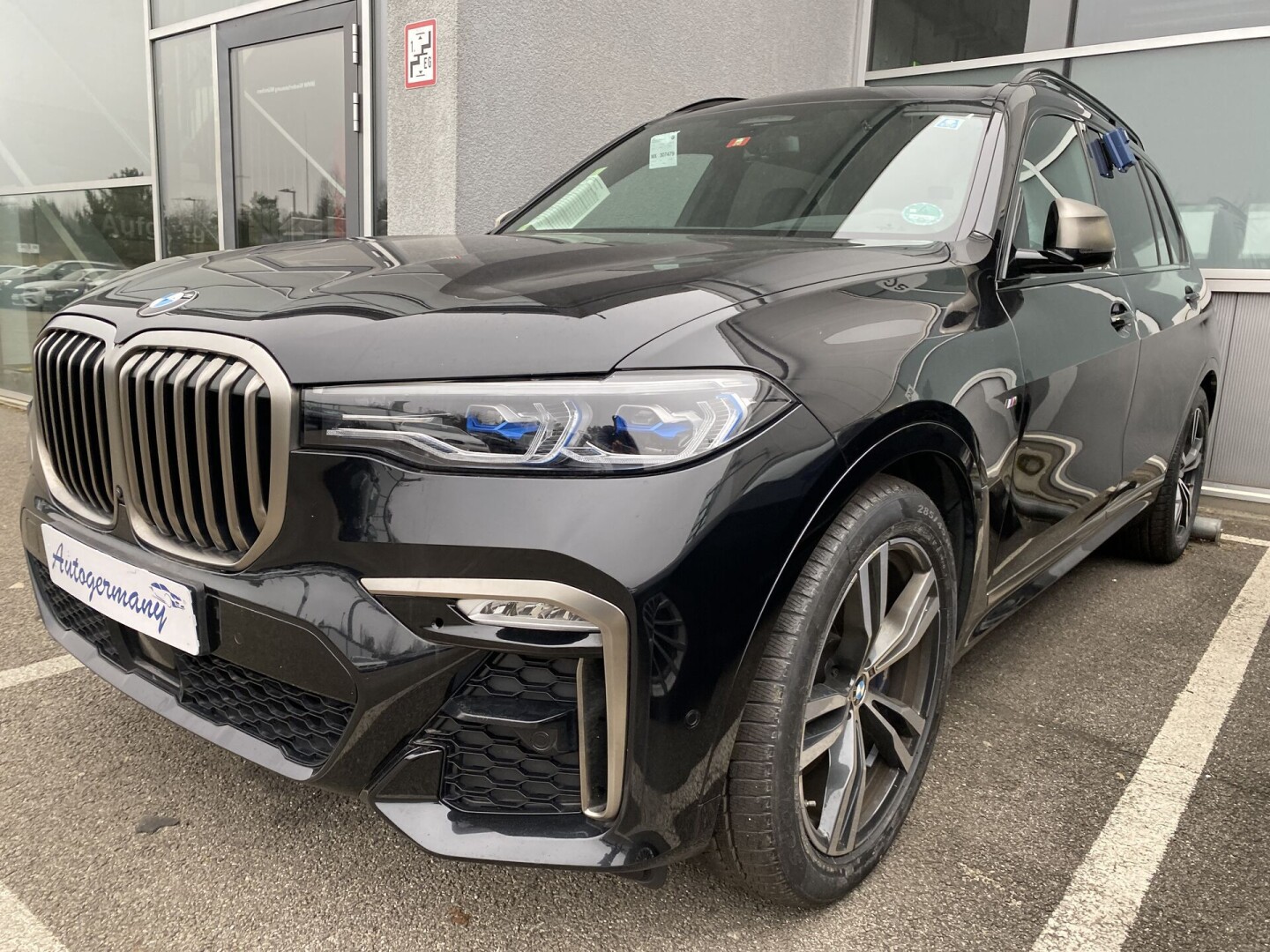 BMW X7 M50d 400PS LASER SKY-Lounge 7мест З Німеччини (37767)