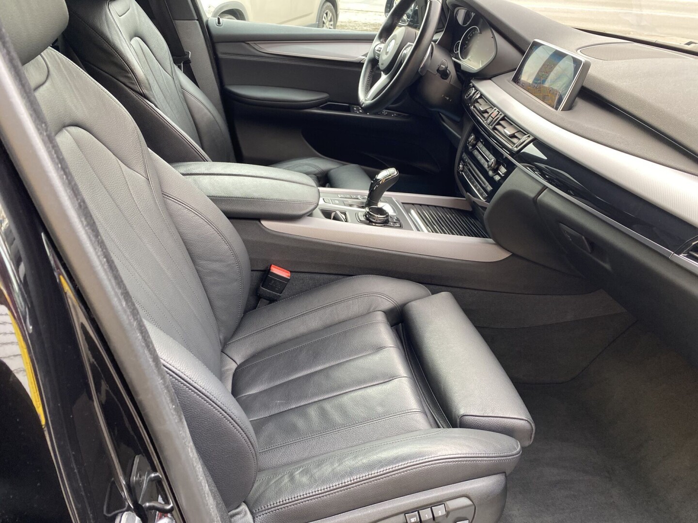 BMW X5 xDrive 40d M-Paket  З Німеччини (28750)