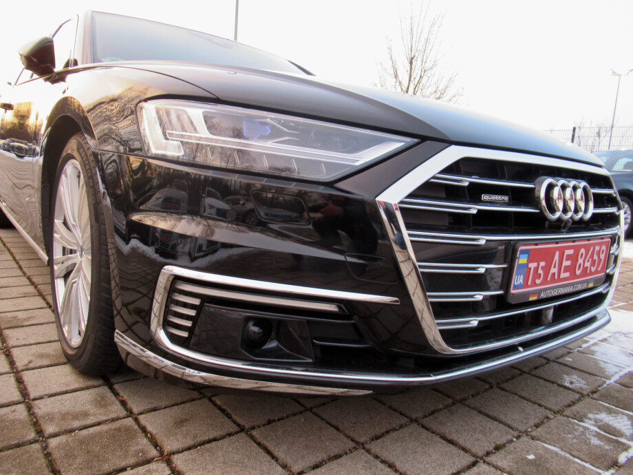 Audi A8  З Німеччини (39009)