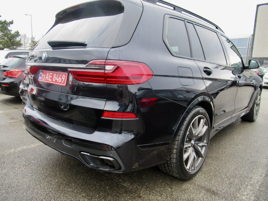 BMW X7 M50d 400PS xDrive BlackPaket 7мест З Німеччини (39586)