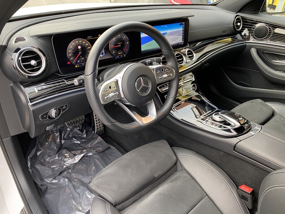 Mercedes-Benz E220d 4Matic AMG Black-Paket  З Німеччини (43131)