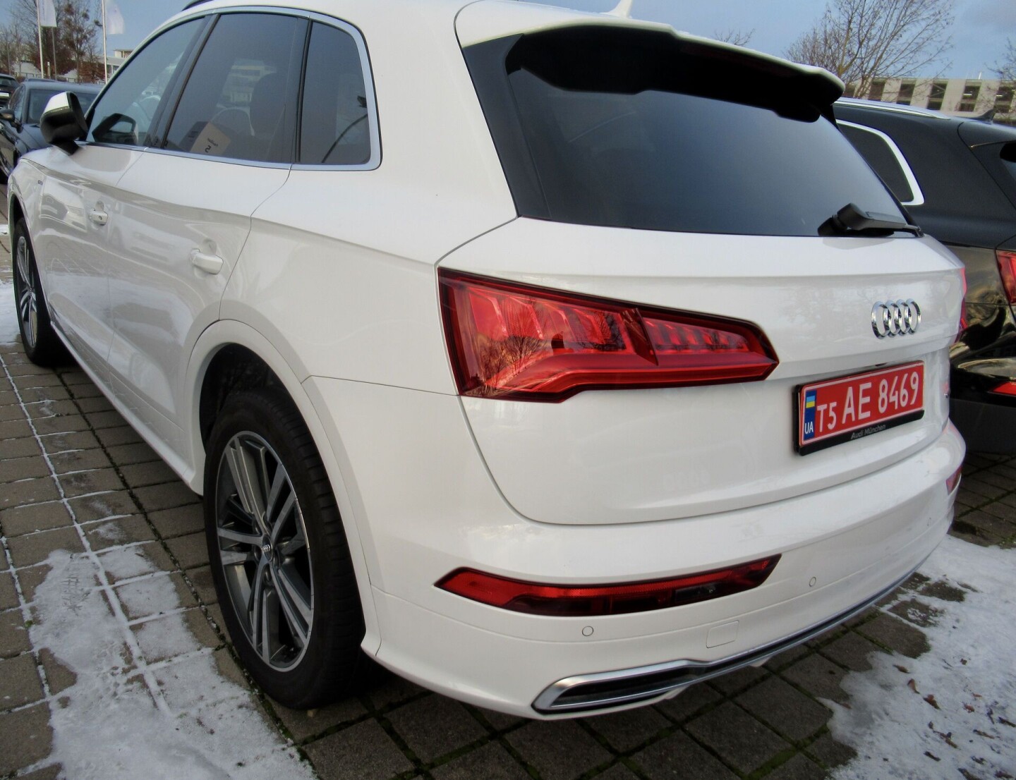 Audi Q5 45TDI 231PS S-Line LED Из Германии (43887)