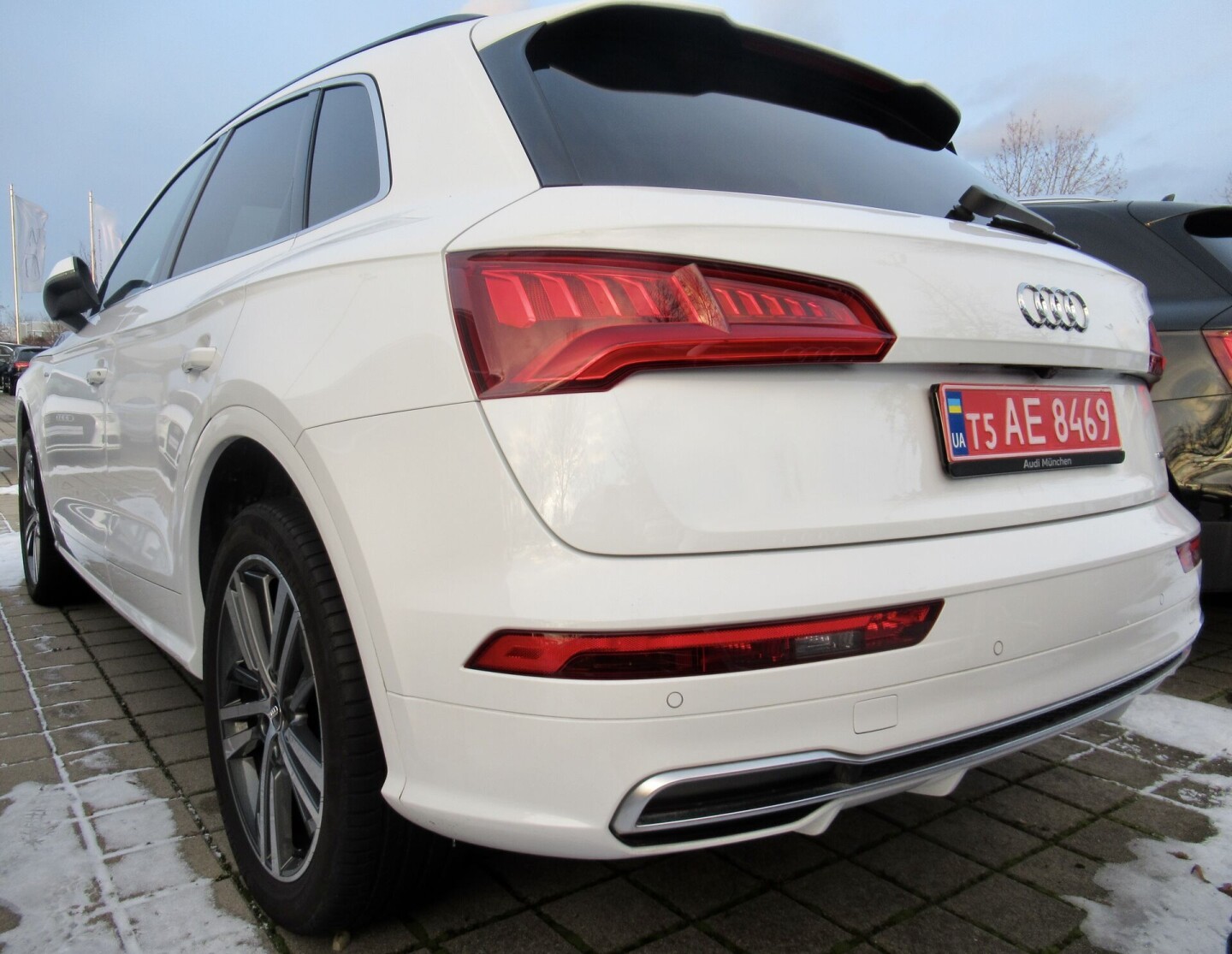 Audi Q5 45TDI 231PS S-Line LED Из Германии (43890)