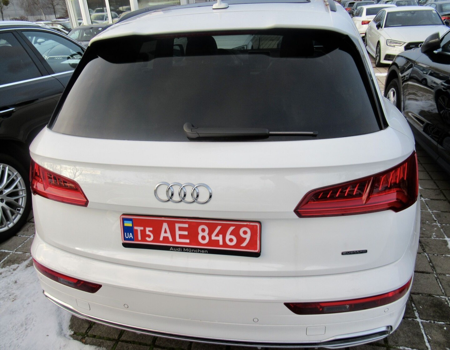 Audi Q5 45TDI 231PS S-Line LED З Німеччини (43926)