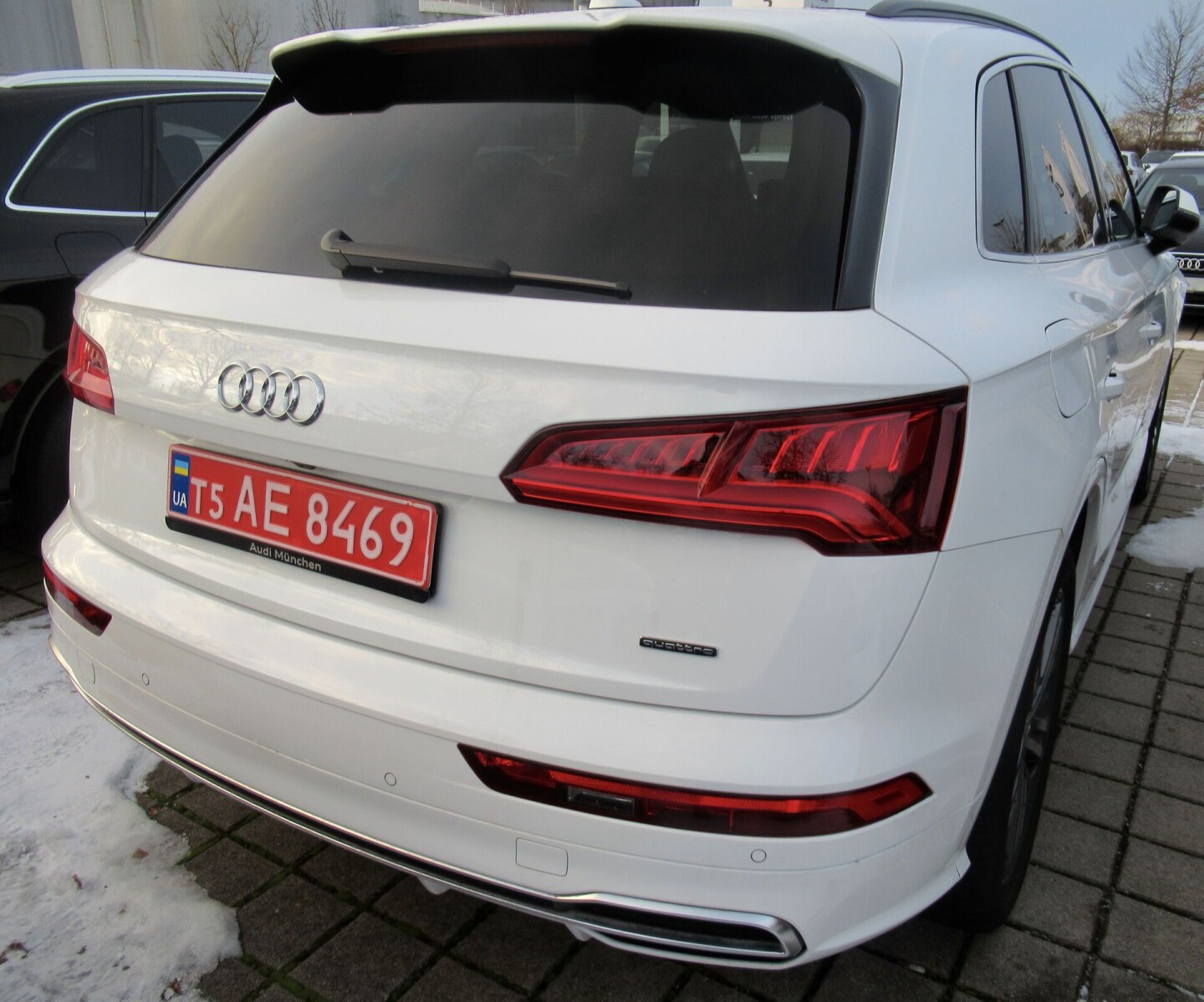 Audi Q5 45TDI 231PS S-Line LED Из Германии (43923)