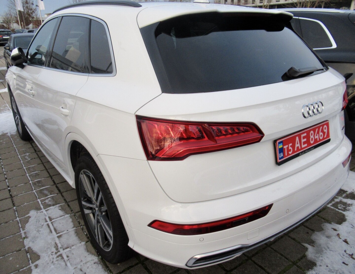 Audi Q5 45TDI 231PS S-Line LED Из Германии (43885)