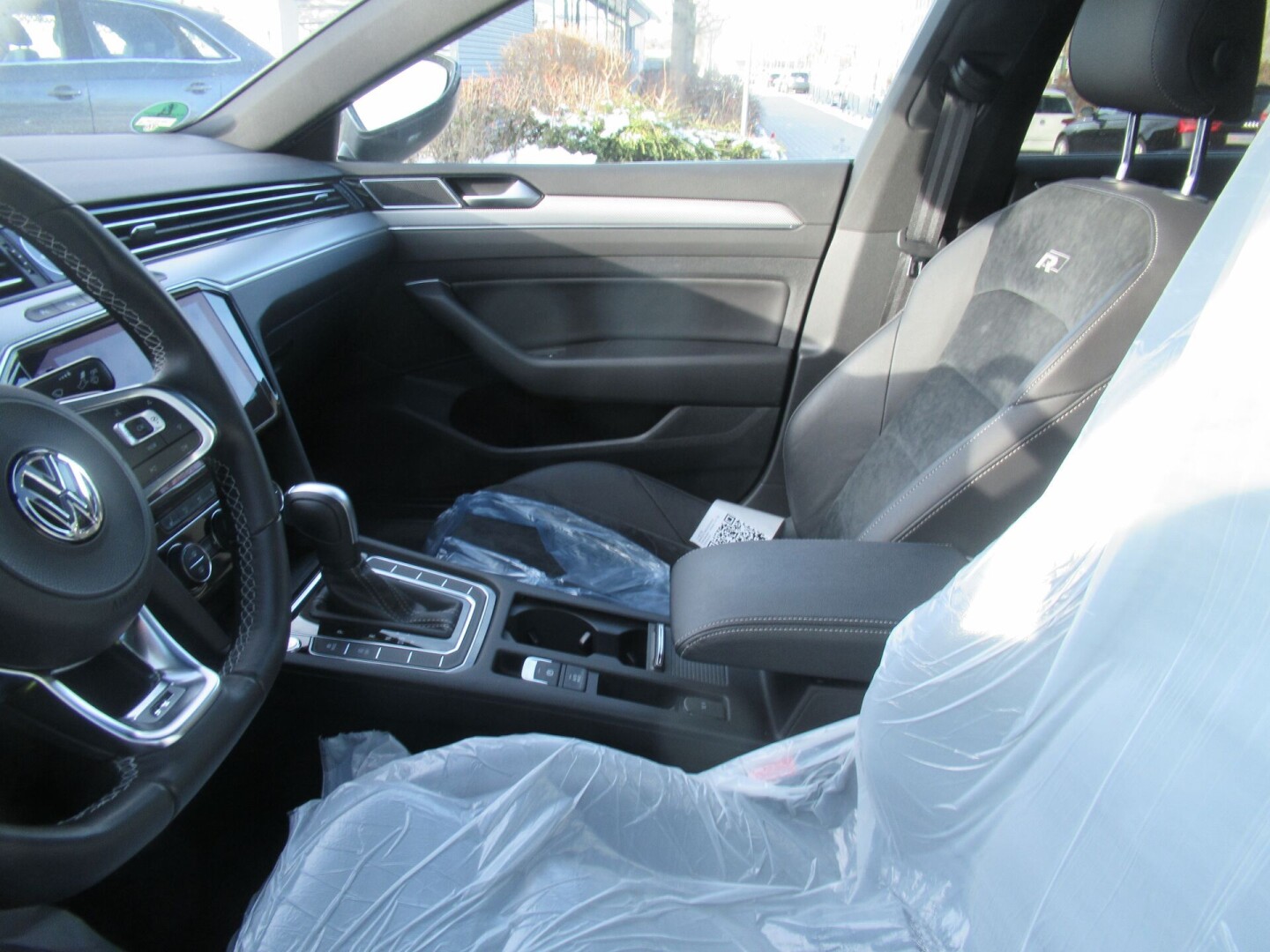 VW Arteon 2.0TDI 240PS 4Motion DSG R-Line Из Германии (44126)