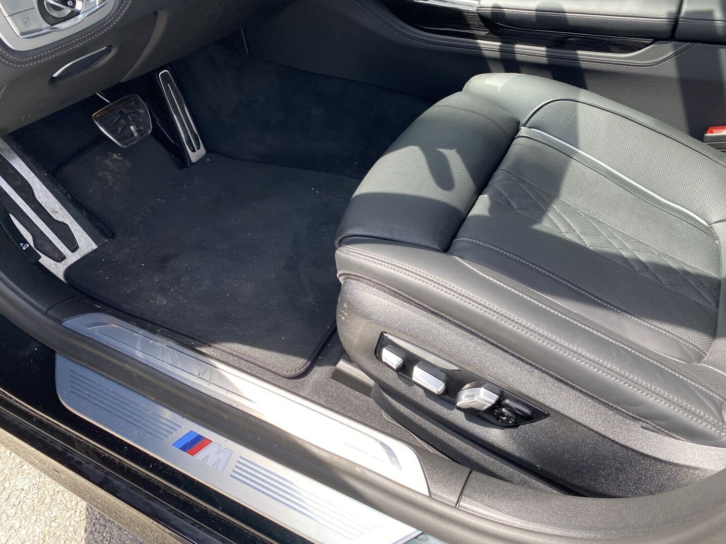 BMW 730d xDrive M-Paket Laser З Німеччини (48203)