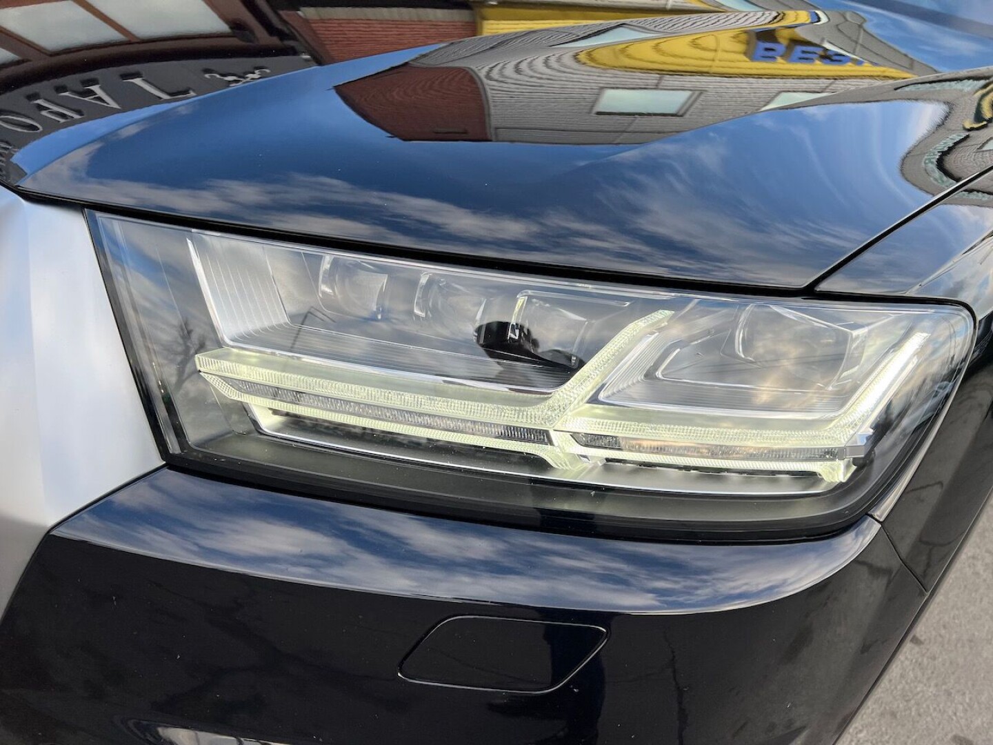 Audi SQ7 4.0TDI 435PS Matrix Bose 7местный З Німеччини (66576)