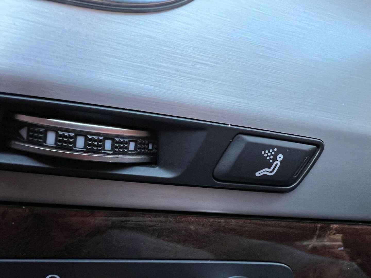Audi SQ7 4.0TDI 435PS Matrix Bose 7местный З Німеччини (66633)