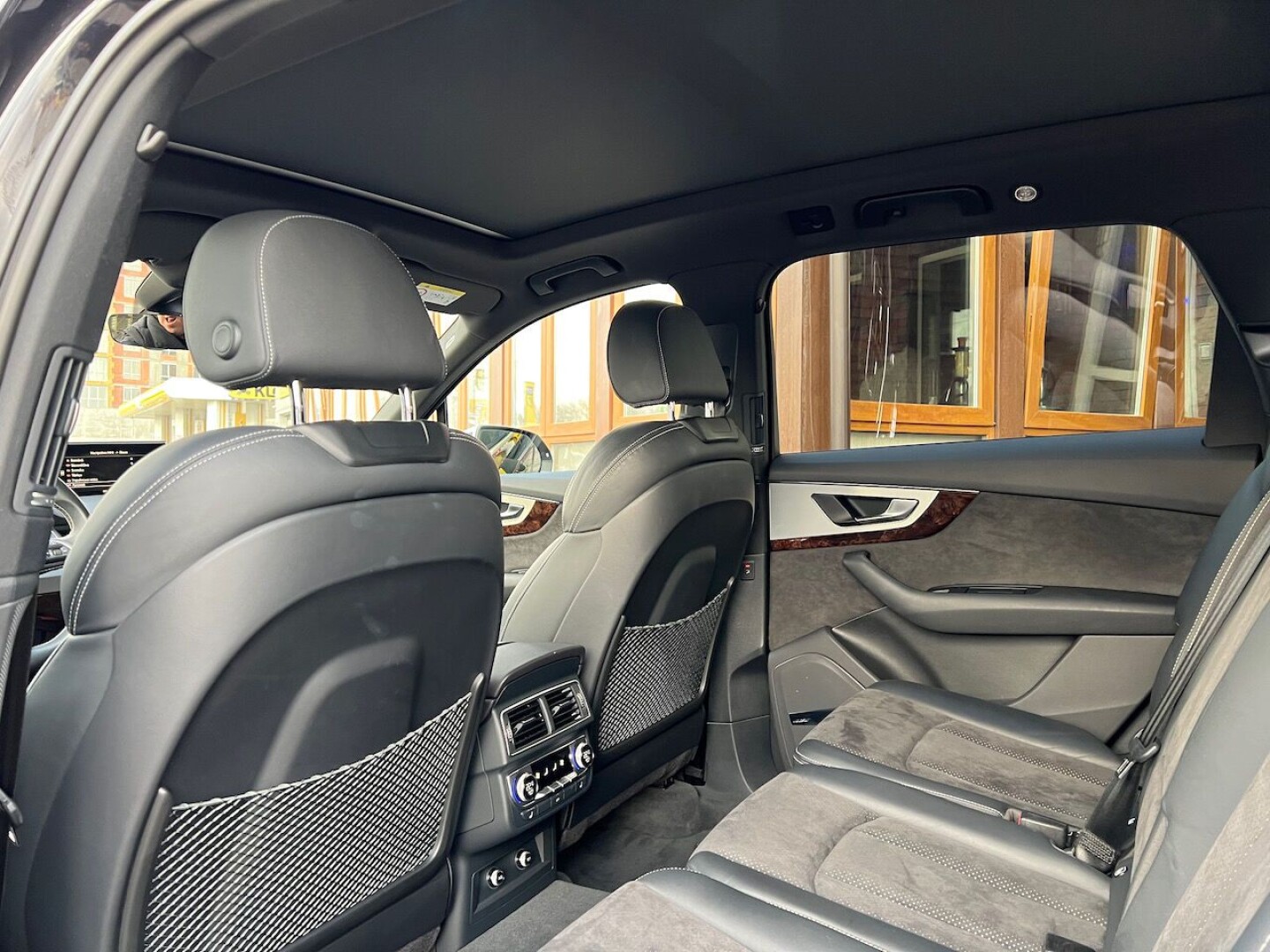 Audi SQ7 4.0TDI 435PS Matrix Bose 7местный З Німеччини (66565)