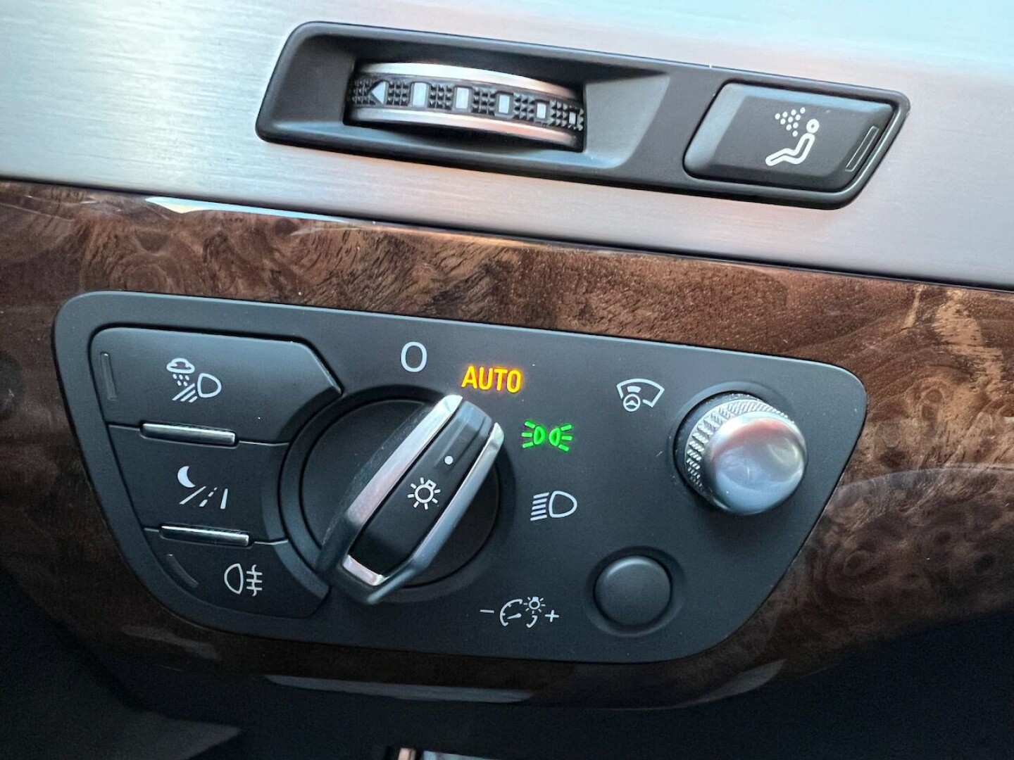 Audi SQ7 4.0TDI 435PS Matrix Bose 7местный З Німеччини (66634)