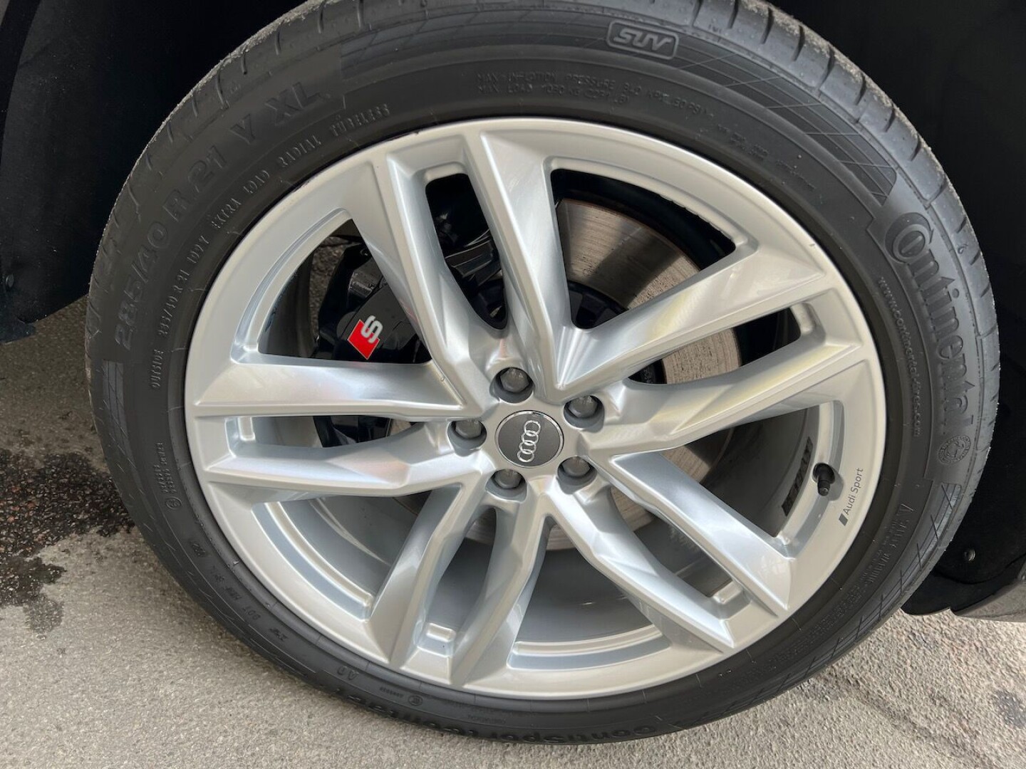 Audi SQ7 4.0TDI 435PS Matrix Bose 7местный З Німеччини (66620)