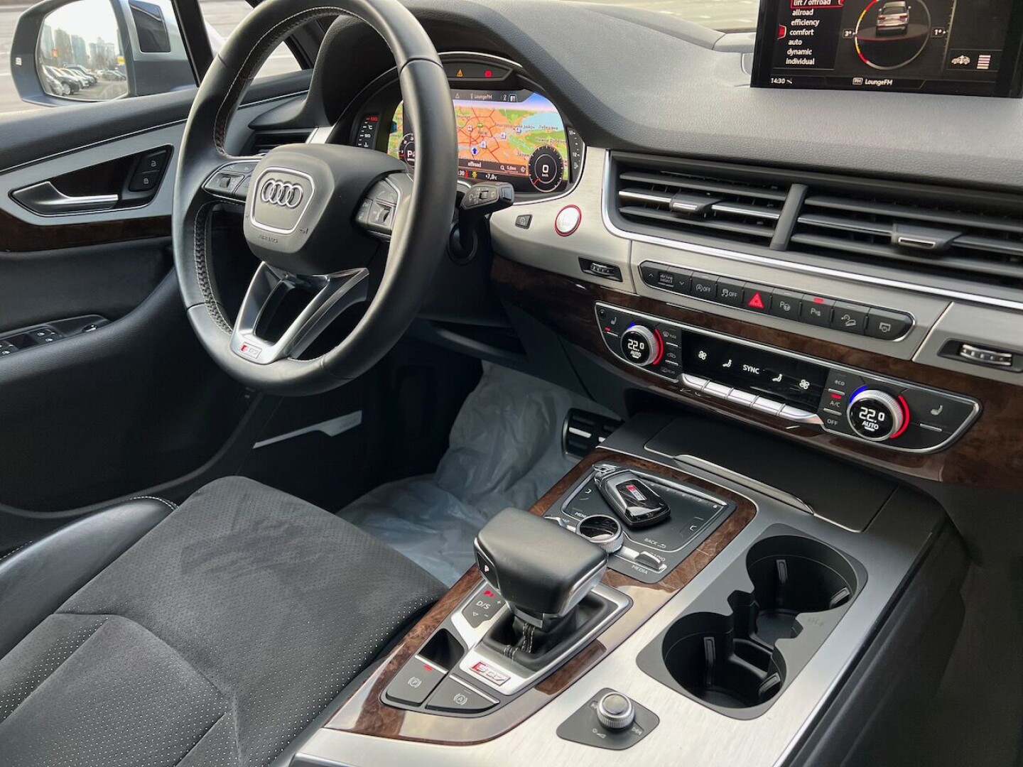 Audi SQ7 4.0TDI 435PS Matrix Bose 7местный З Німеччини (66583)