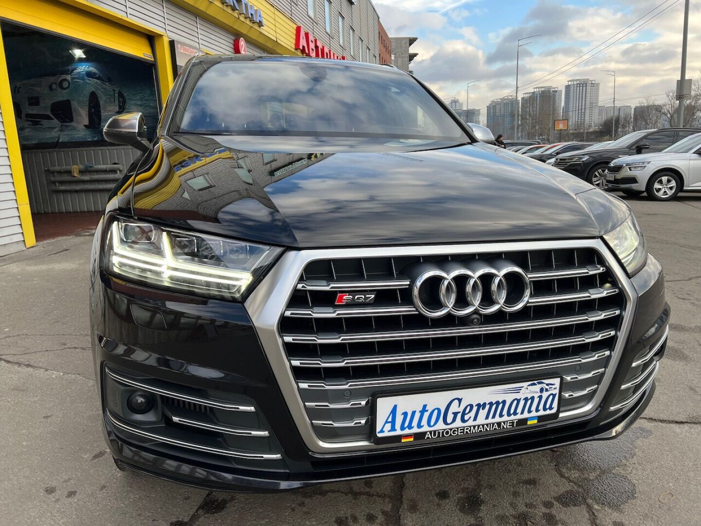 Audi SQ7 4.0TDI 435PS Matrix Bose 7местный З Німеччини (66608)