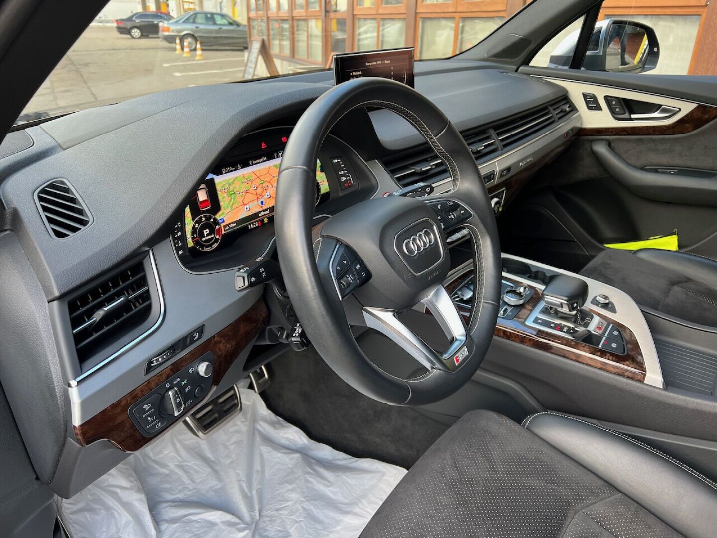 Audi SQ7 4.0TDI 435PS Matrix Bose 7местный З Німеччини (66566)