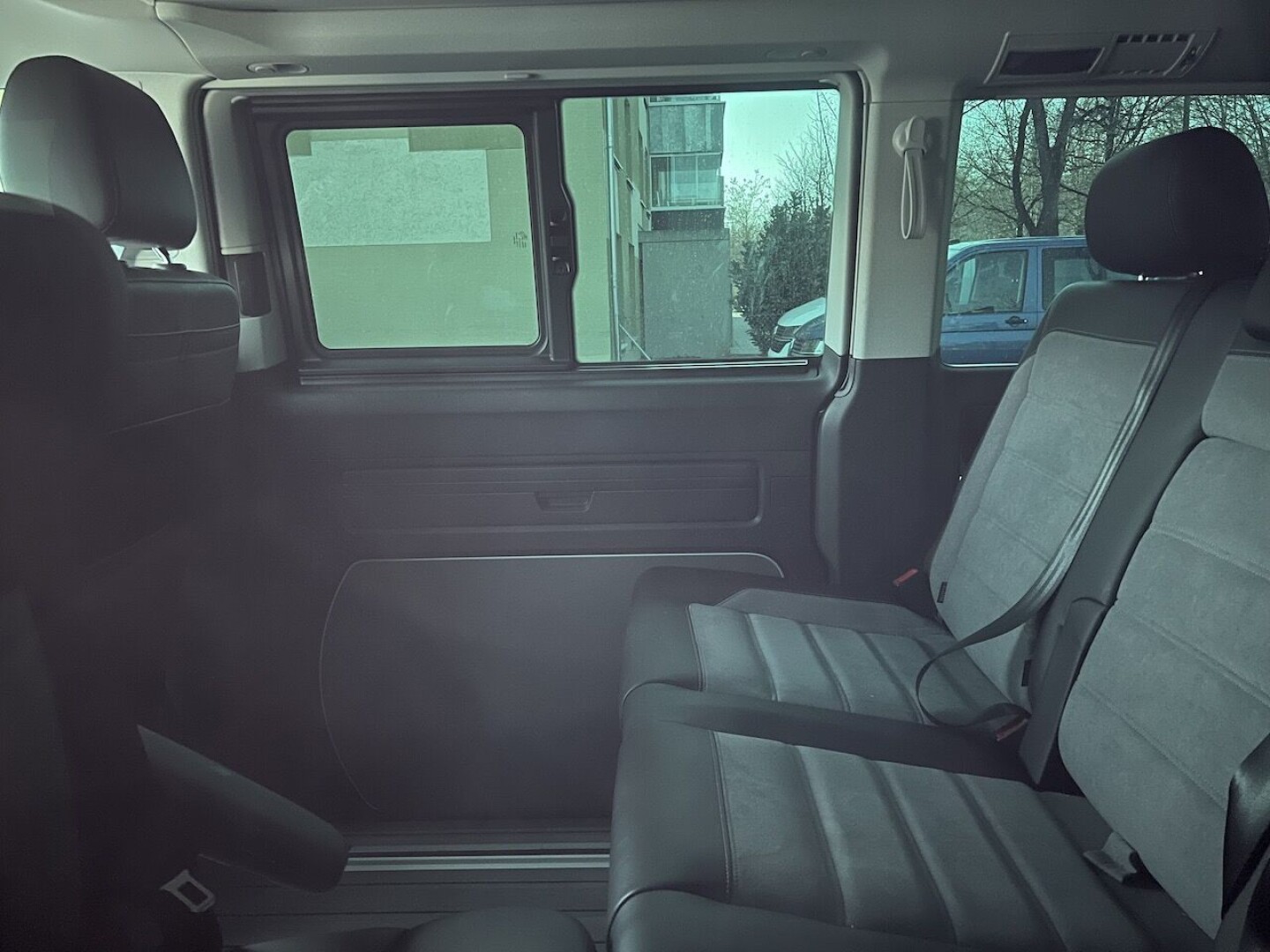 VW Multivan T6.1 California Beach 2.0 TDI 204PS DSG 4Motion З Німеччини (68909)
