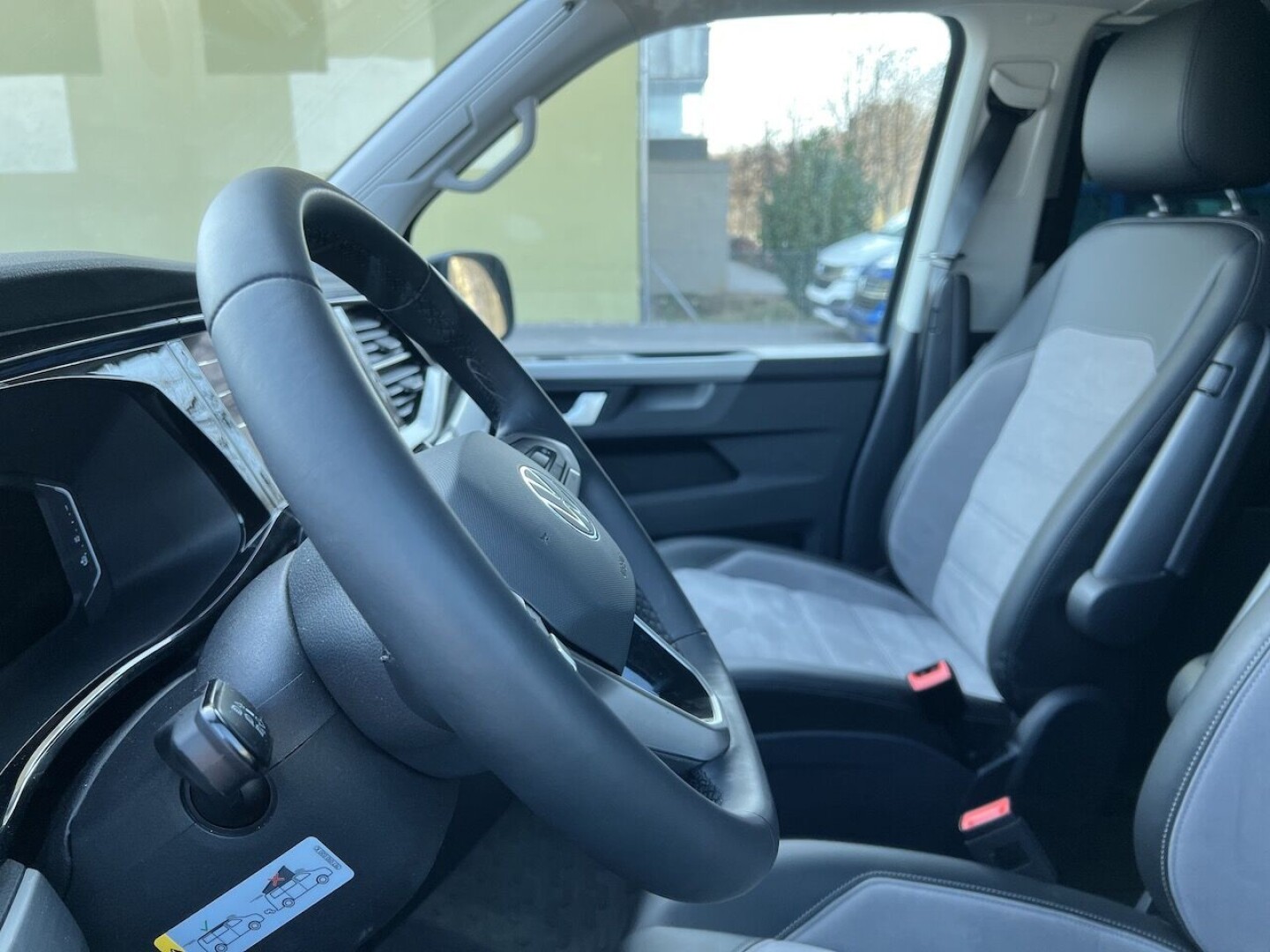 VW Multivan T6.1 California Beach 2.0 TDI 204PS DSG 4Motion З Німеччини (68905)