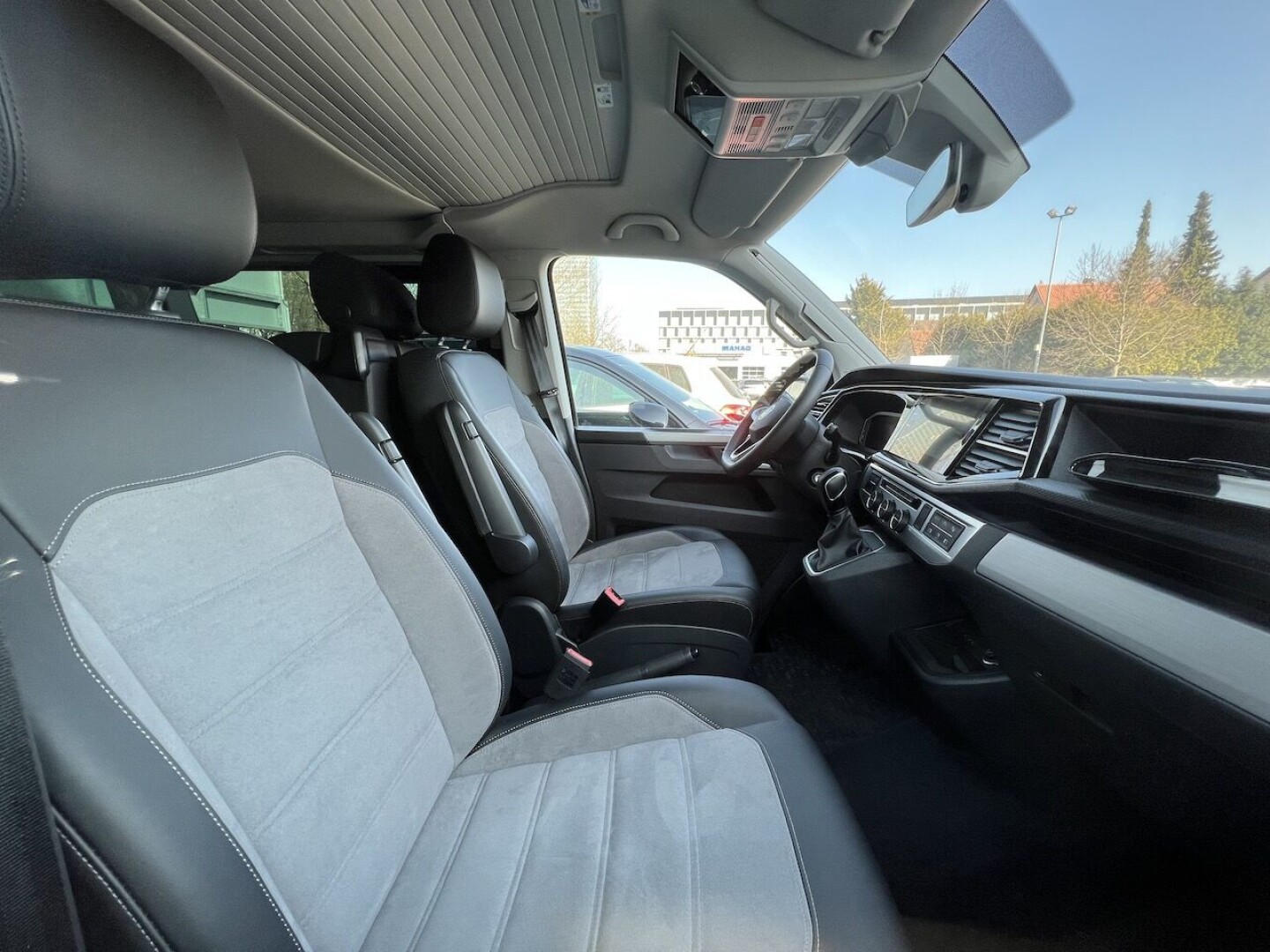 VW Multivan T6.1 California Beach 2.0 TDI 204PS DSG 4Motion З Німеччини (68912)