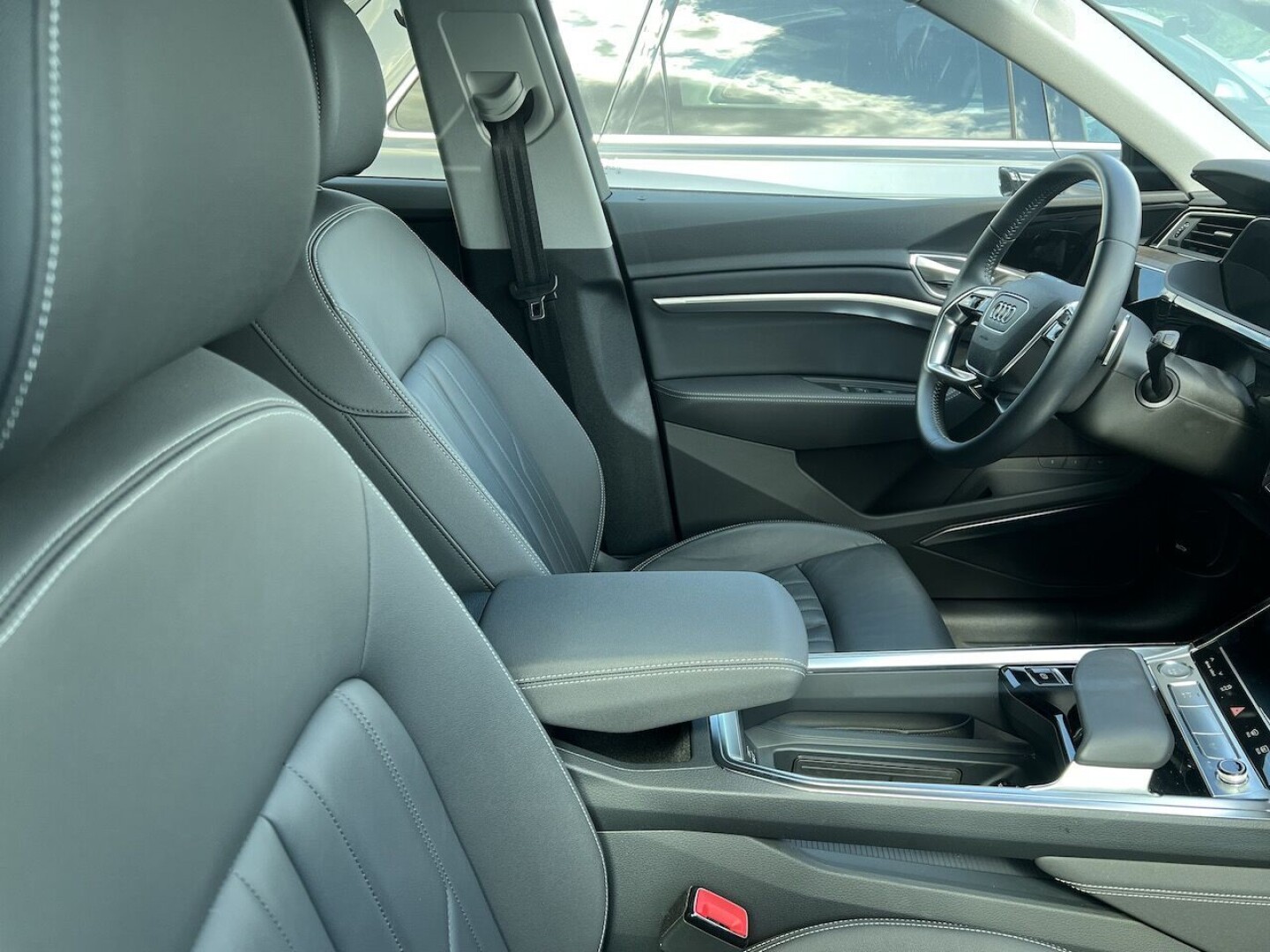 Audi e-tron 55 Quattro 408PS З Німеччини (71102)