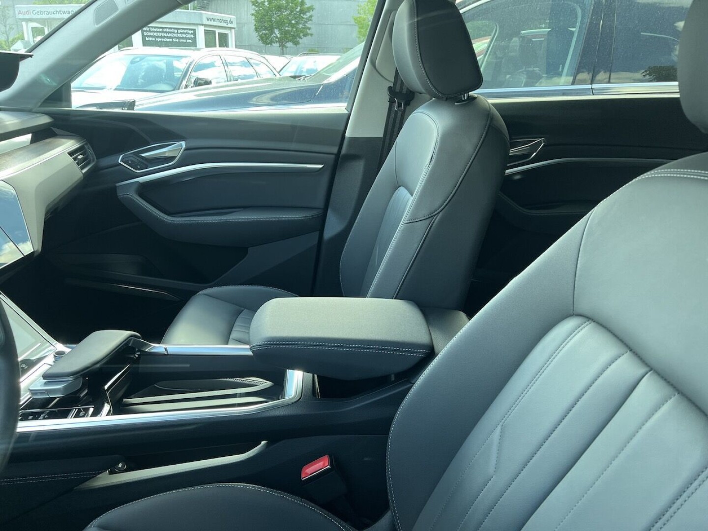 Audi e-tron 55 Quattro 408PS З Німеччини (71099)