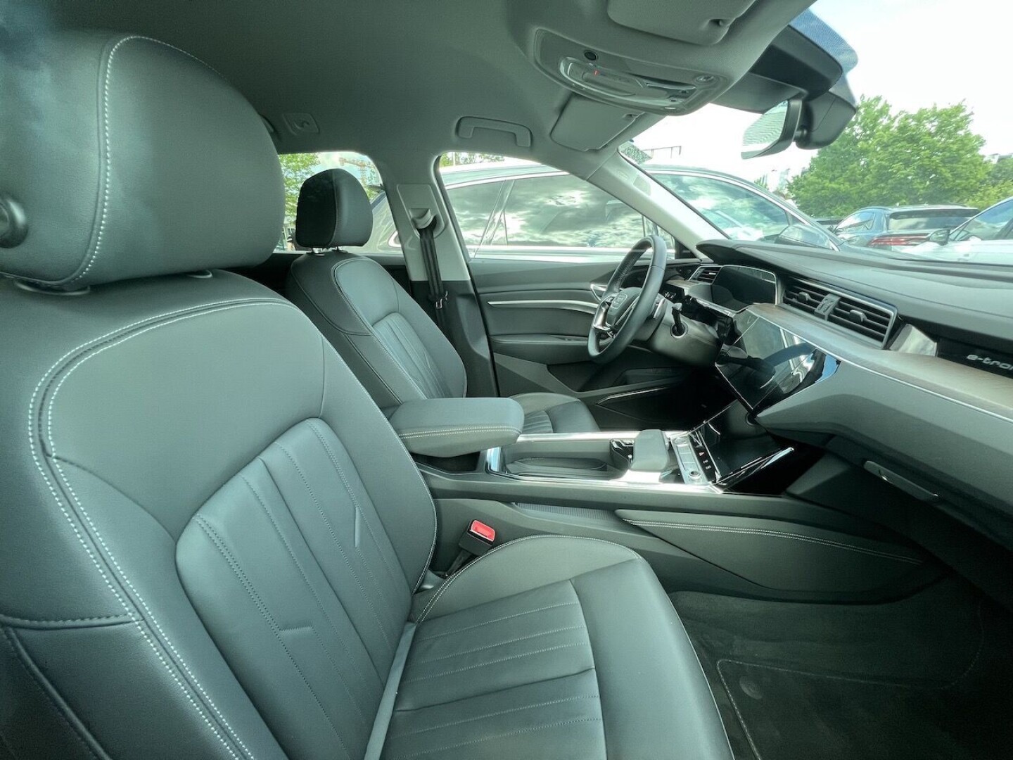 Audi e-tron 55 Quattro 408PS З Німеччини (71115)