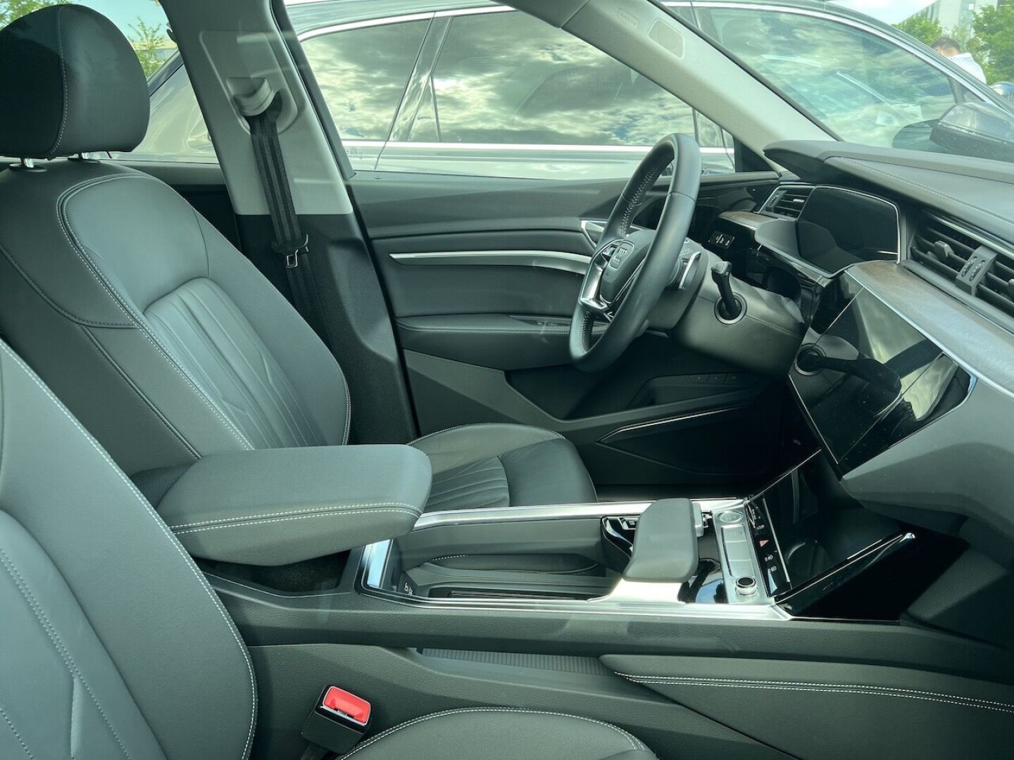 Audi e-tron 55 Quattro 408PS З Німеччини (71116)