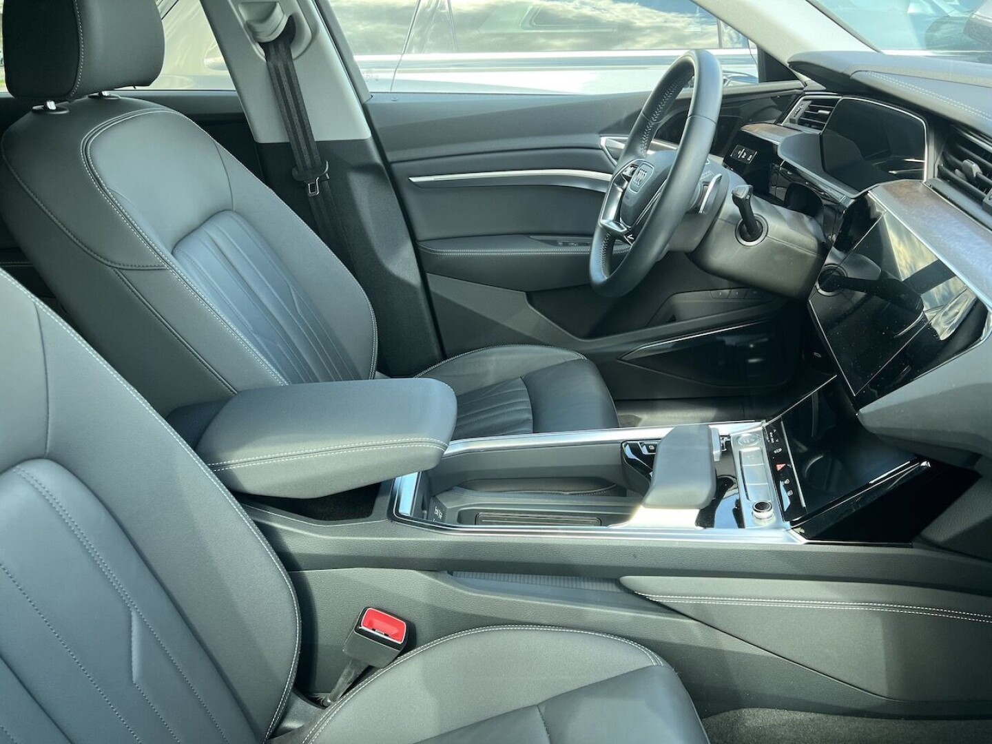 Audi e-tron 55 Quattro 408PS З Німеччини (71106)
