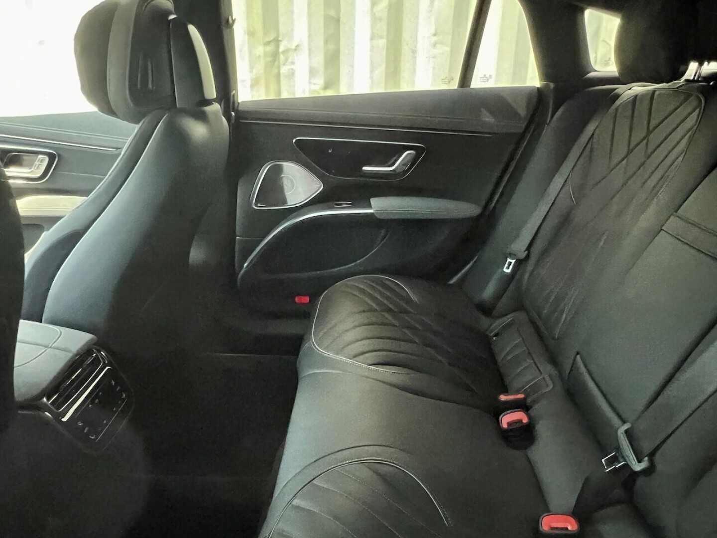 Mercedes-Benz EQS 580 4Matic 523PS AMG Individual З Німеччини (76433)