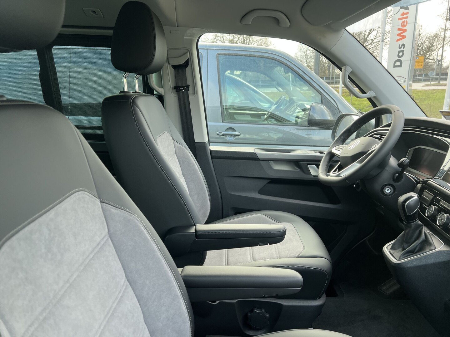 VW Multivan 2.0TDI (204PS) Highline 4Motion DSG З Німеччини (81750)