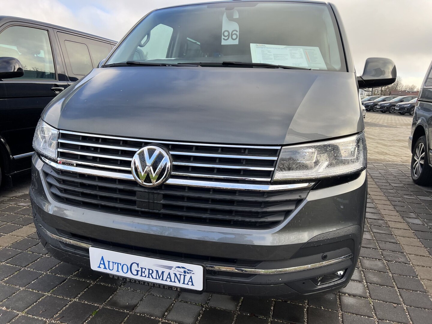 VW Multivan 2.0TDI (204PS) Highline 4Motion DSG З Німеччини (81757)
