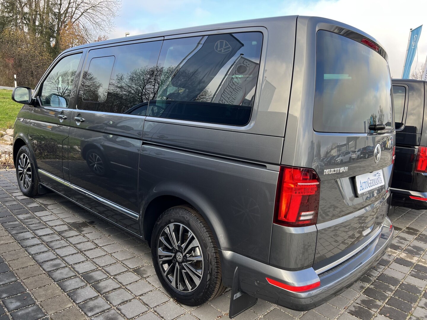 VW Multivan 2.0TDI (204PS) Highline 4Motion DSG З Німеччини (81736)