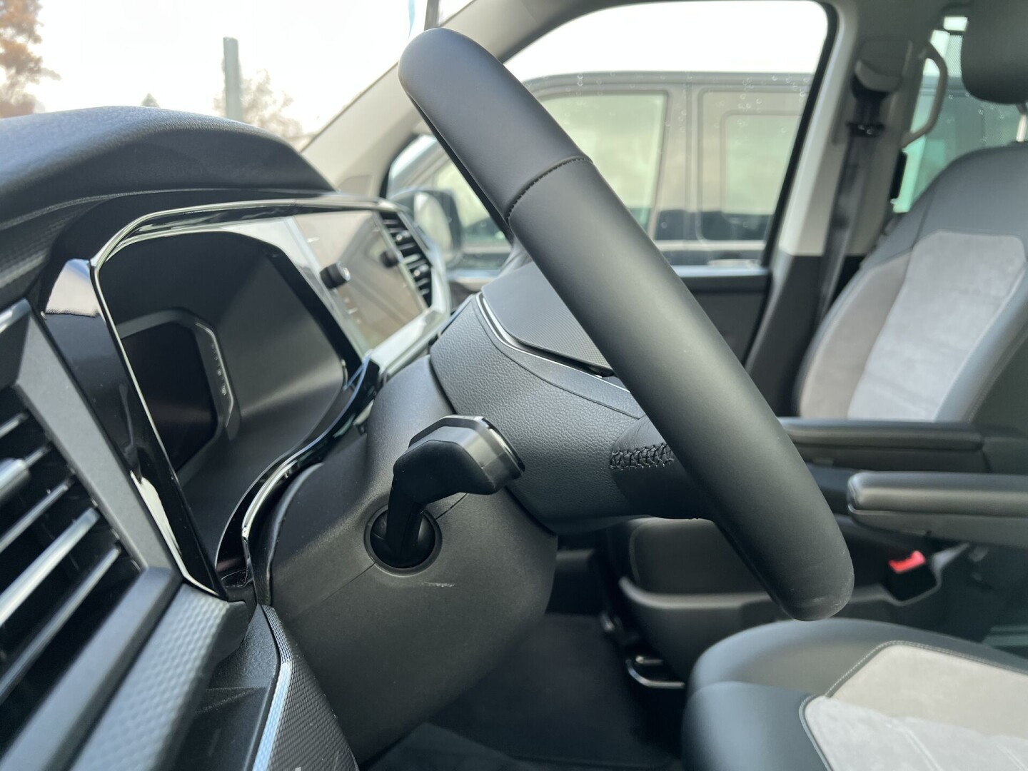 VW Multivan 2.0TDI (204PS) Highline 4Motion DSG З Німеччини (81743)