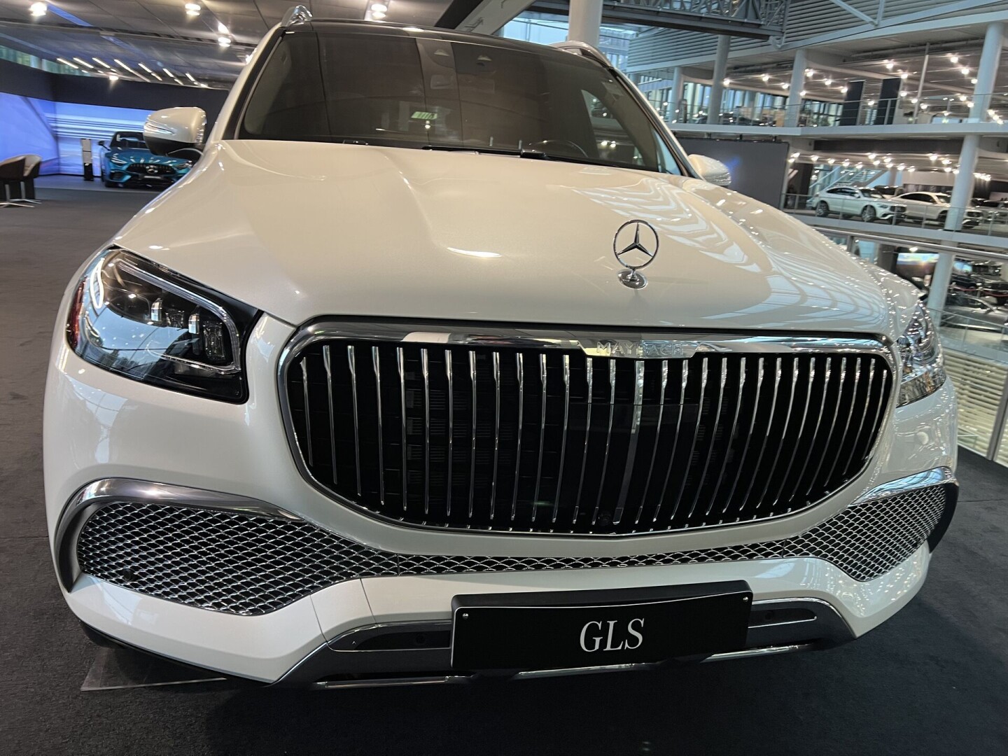 Mercedes-Benz GLS 600 Maybach 557PS 4Matic E-Active Body Control З Німеччини (83099)