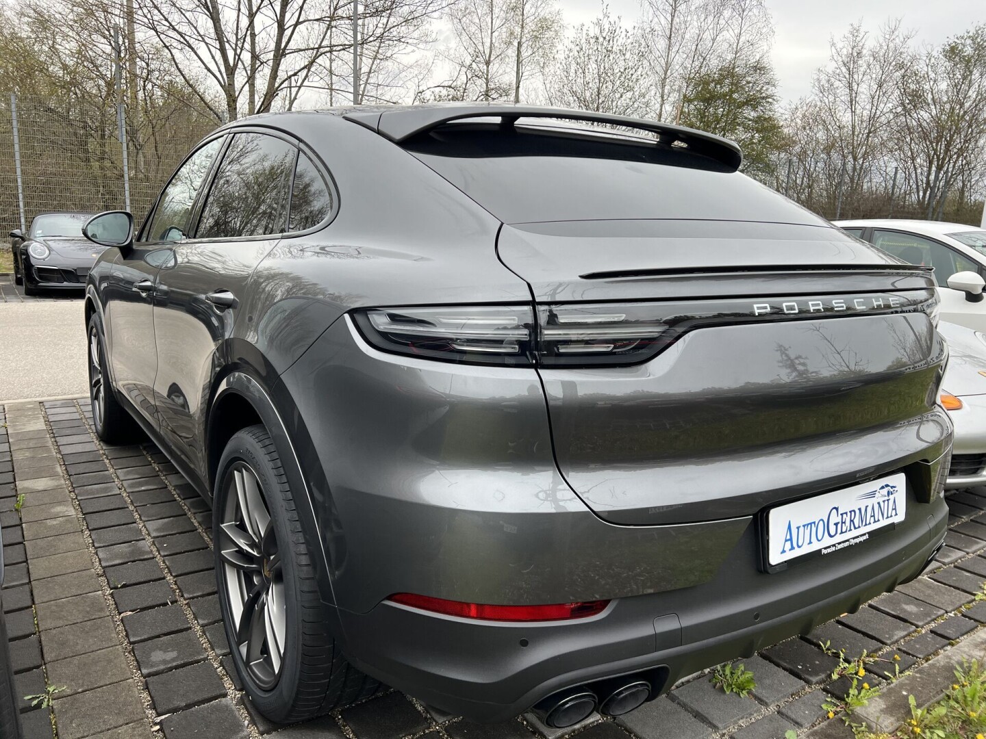 Porsche Cayenne Coupe e-Hybrid 462PS LED-Matrix З Німеччини (95521)