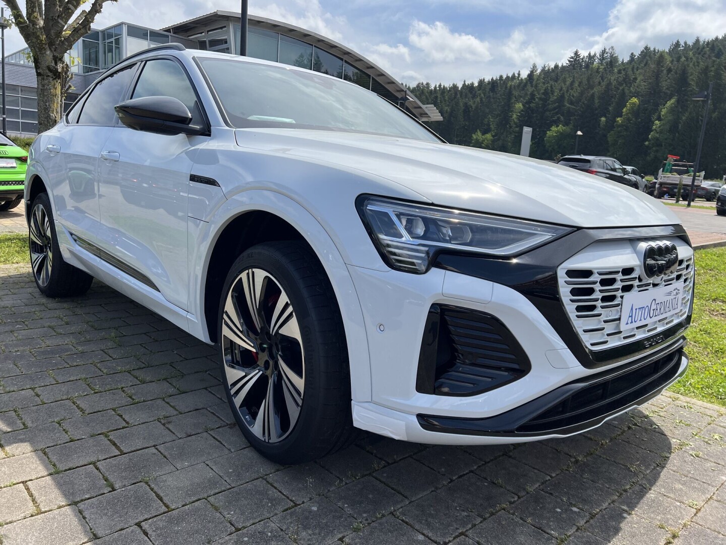 Audi Q8 55 e-tron Sportback 408PS S-Line  З Німеччини (97266)