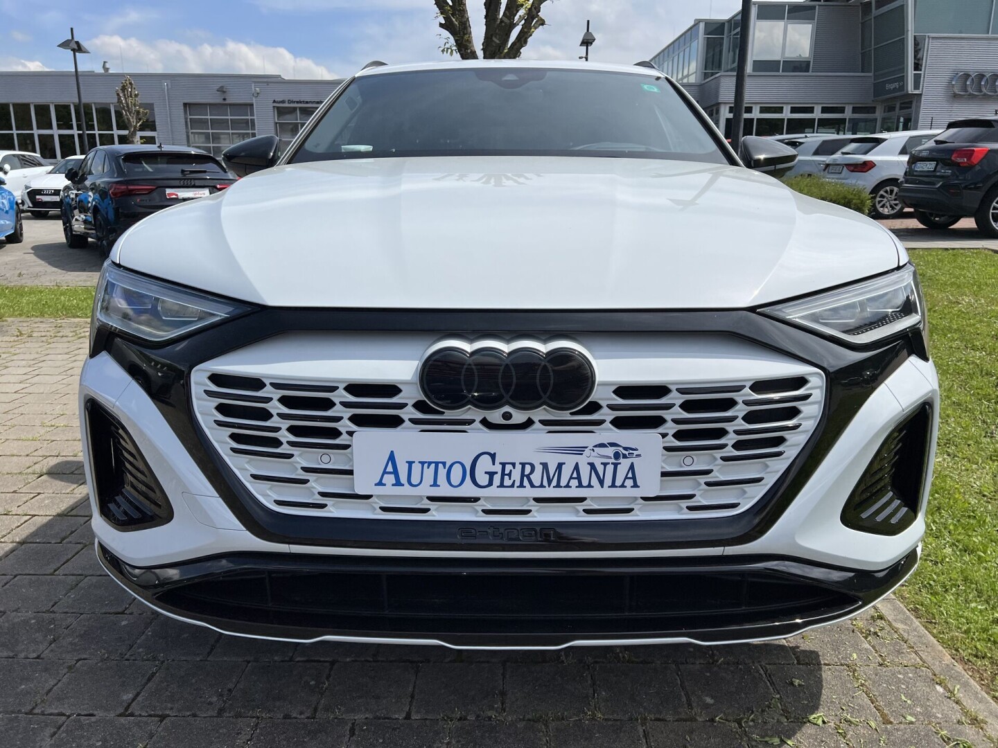 Audi Q8 55 e-tron Sportback 408PS S-Line  З Німеччини (97270)