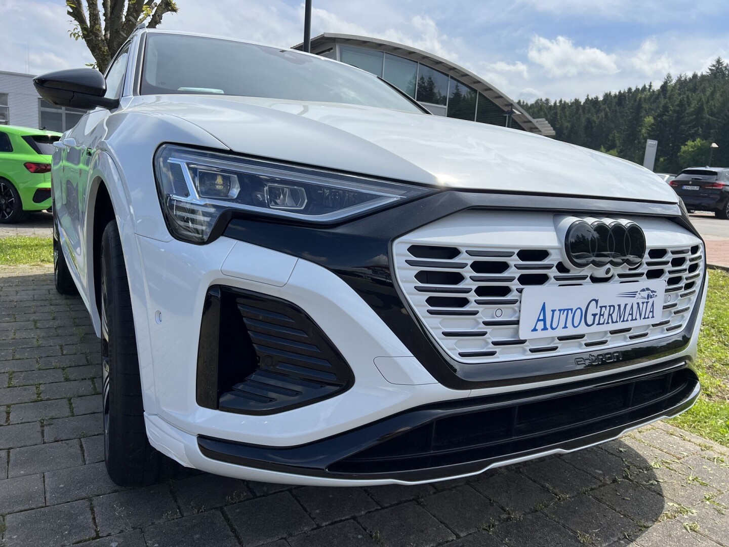 Audi Q8 55 e-tron Sportback 408PS S-Line  З Німеччини (97268)