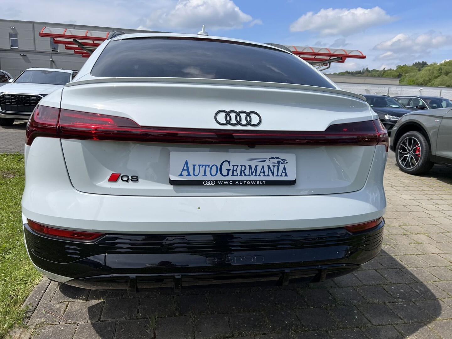 Audi Q8 55 e-tron Sportback 408PS S-Line  З Німеччини (97248)