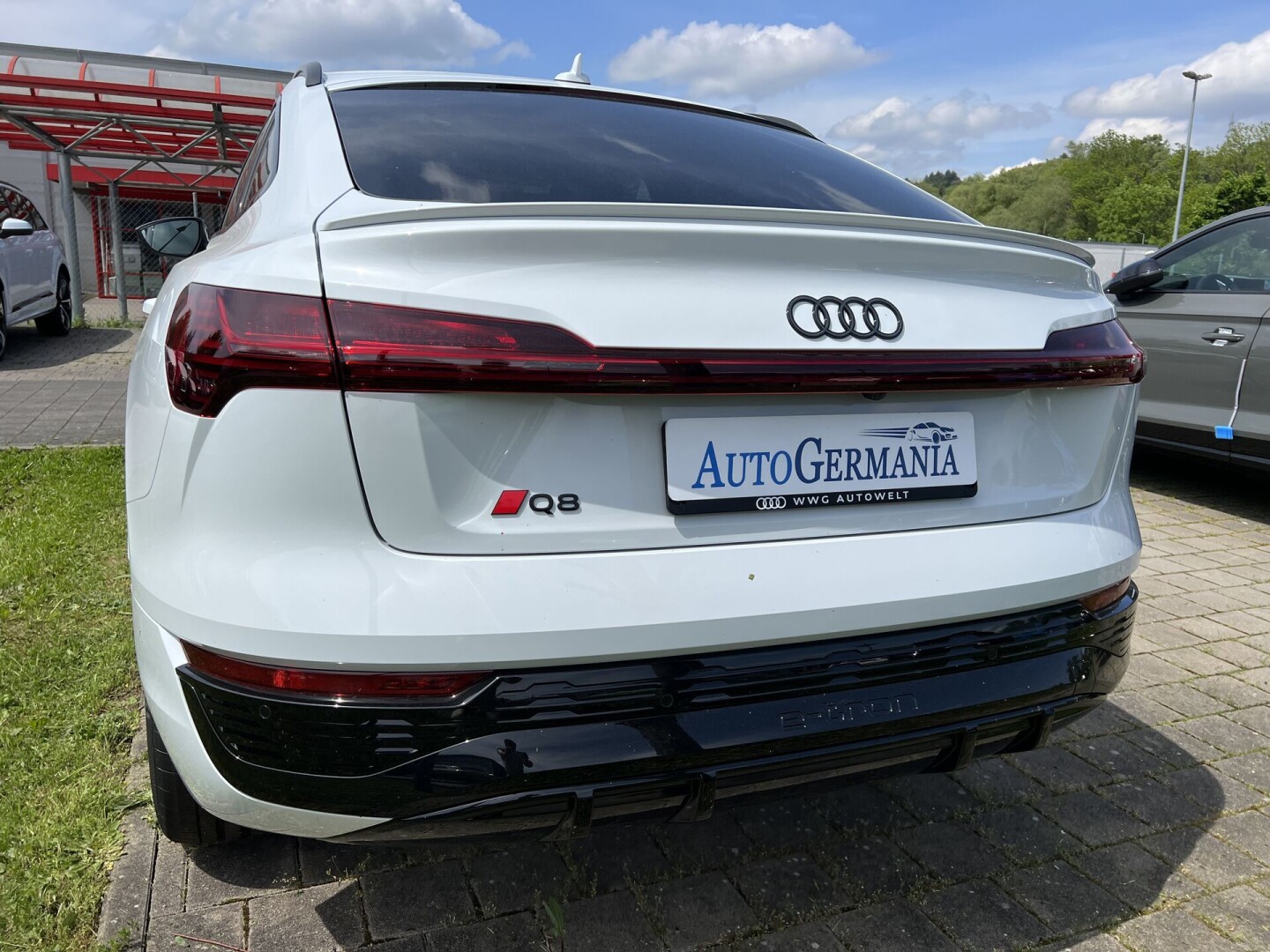 Audi Q8 55 e-tron Sportback 408PS S-Line  З Німеччини (97249)