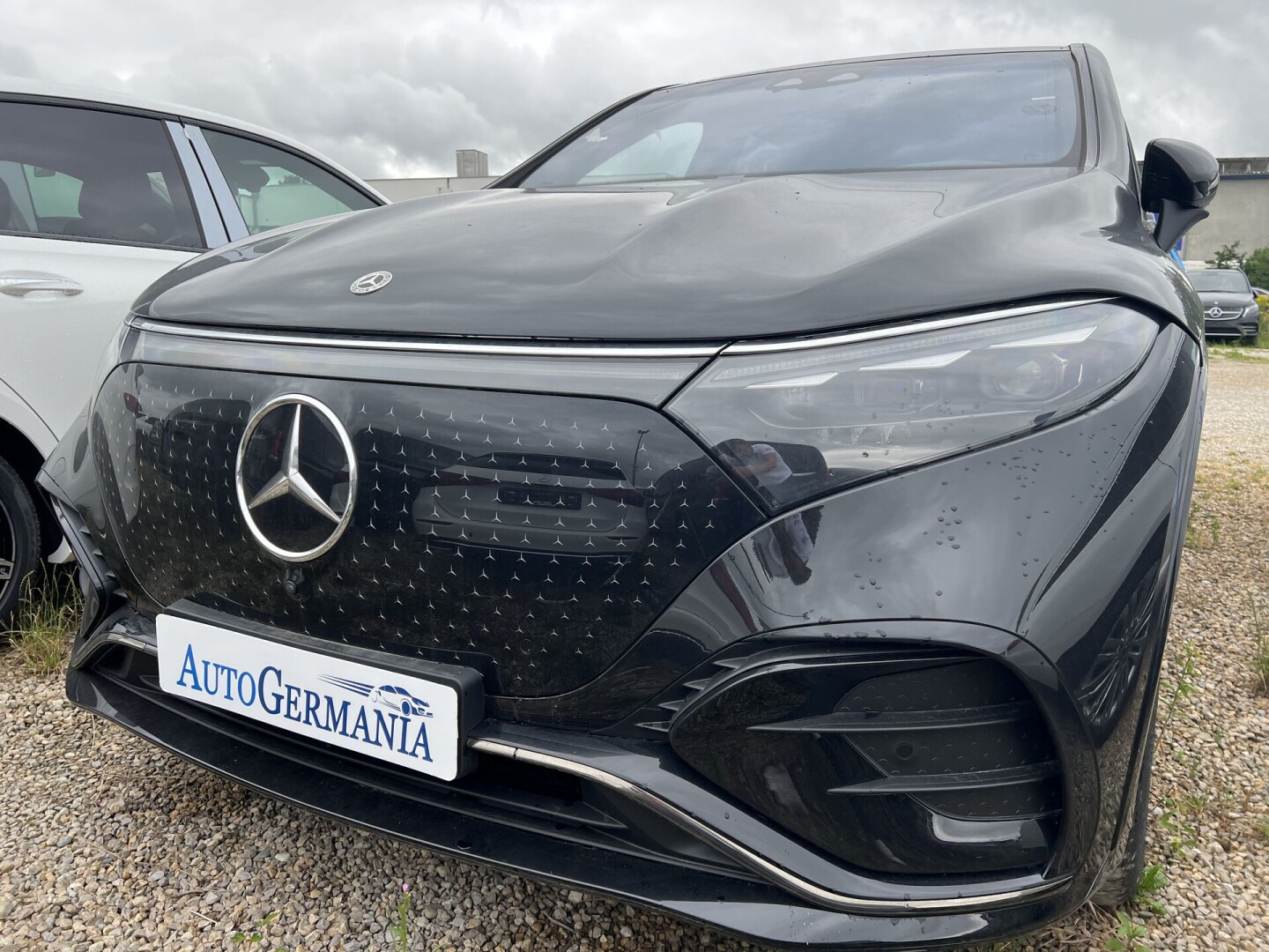 Mercedes-Benz EQS 580 SUV 544PS 4Matic Hyperscreen Black-Paket Из Германии (100986)