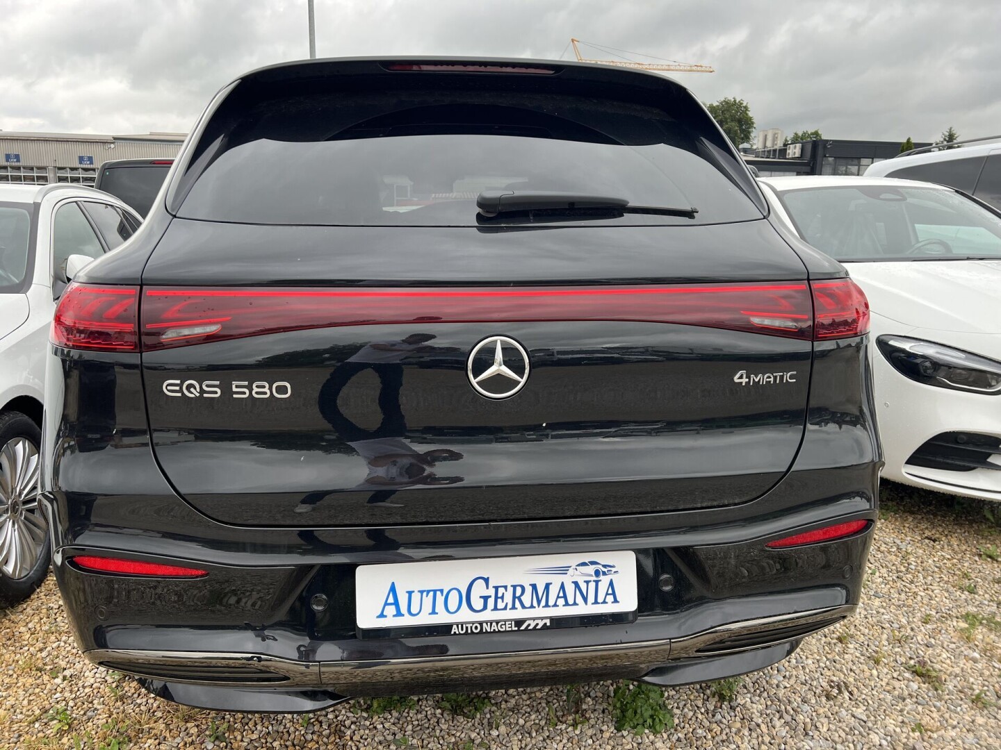 Mercedes-Benz EQS 580 SUV 544PS 4Matic Hyperscreen Black-Paket Из Германии (100977)