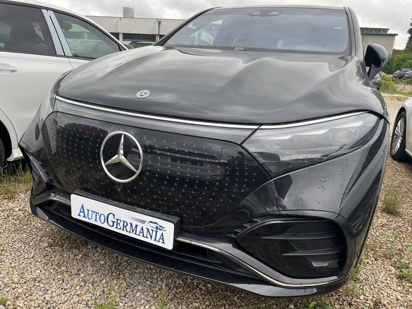 Mercedes-Benz EQS 580 SUV 544PS 4Matic Hyperscreen Black-Paket Из Германии (100994)