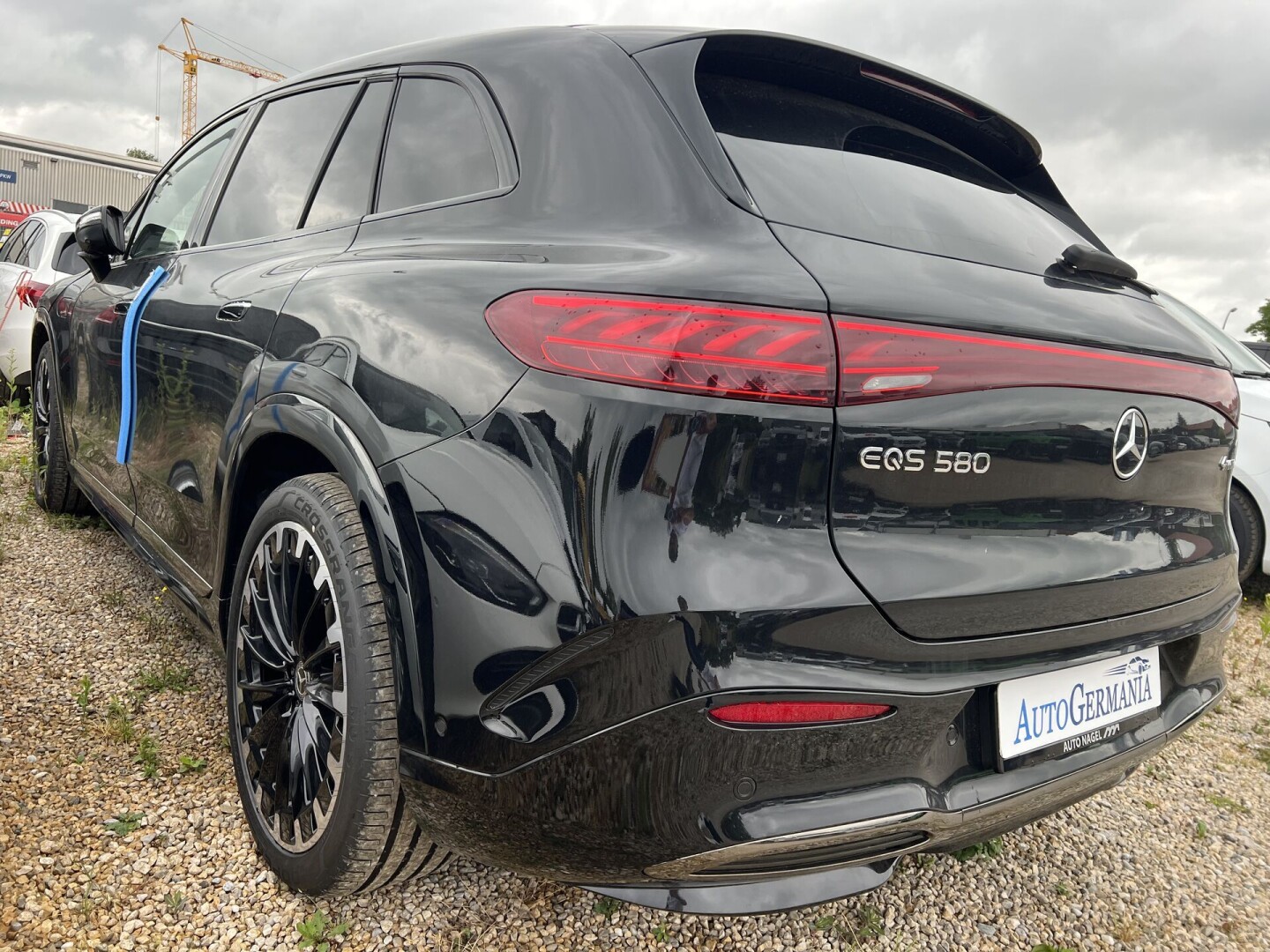 Mercedes-Benz EQS 580 SUV 544PS 4Matic Hyperscreen Black-Paket Из Германии (100972)