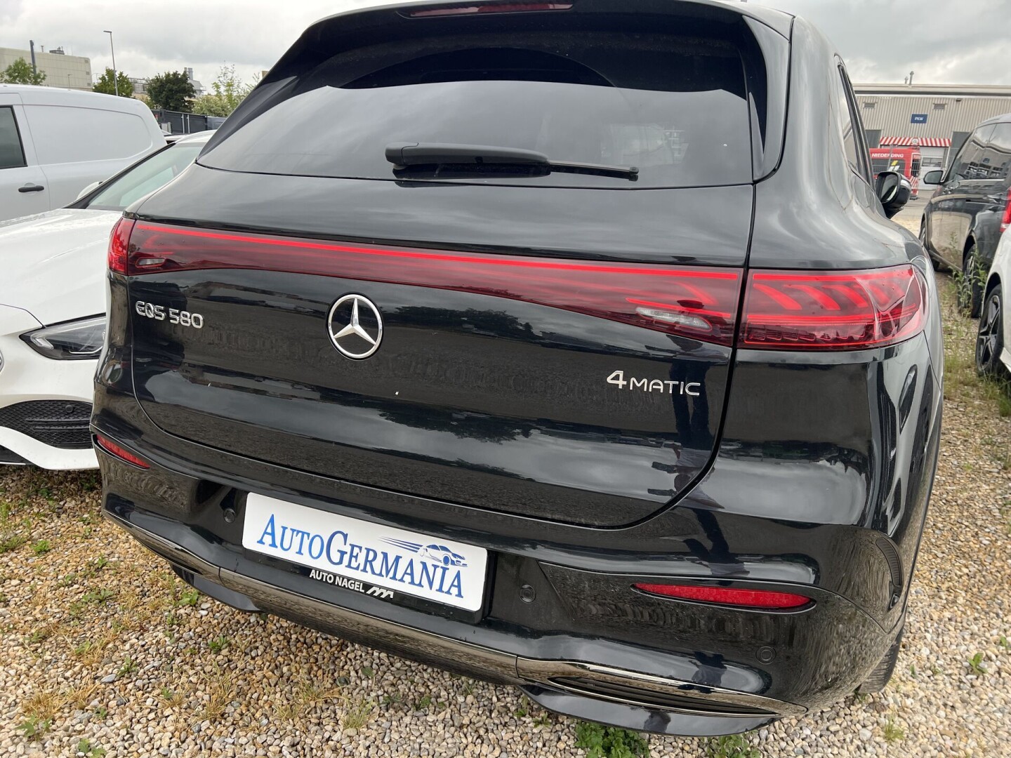 Mercedes-Benz EQS 580 SUV 544PS 4Matic Hyperscreen Black-Paket Из Германии (100976)